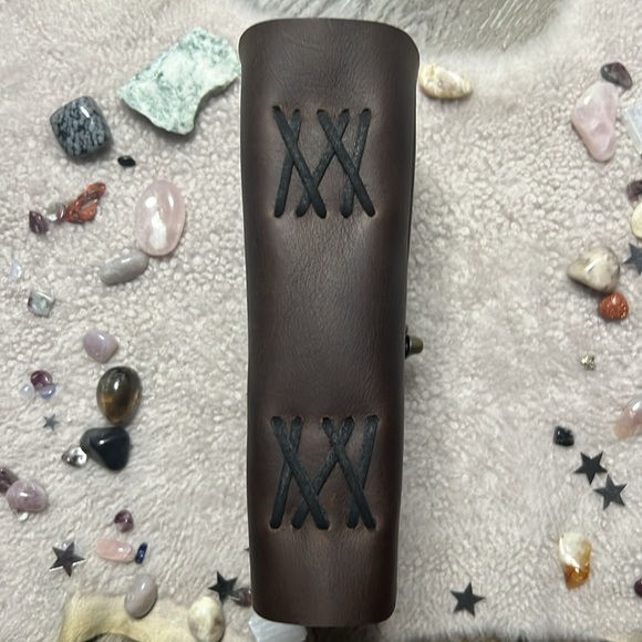 Hand Crafted OOAK Unique Vintage Leather Journal With Antique Deckle Edge Paper - Picture 7 of 12